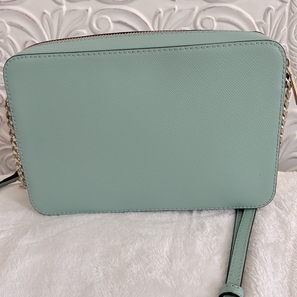 Beautiful Michael Kors Crossbody Bag - Picture 4 of 8